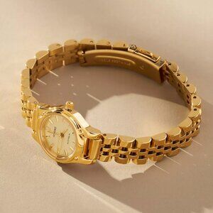 Cendre Isobel Watch in Gold link wrist chain analogue 18k gold quartz